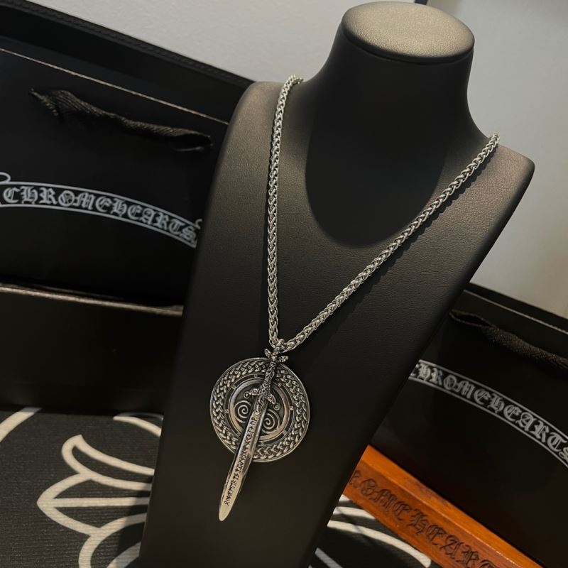 Ch*0me He**ts necklaces